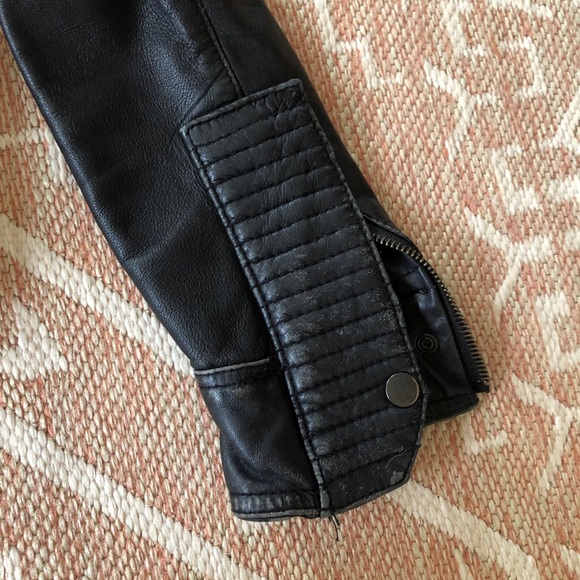 Zara Classic Black Leather Biker Jacket - Picture 5 of 8